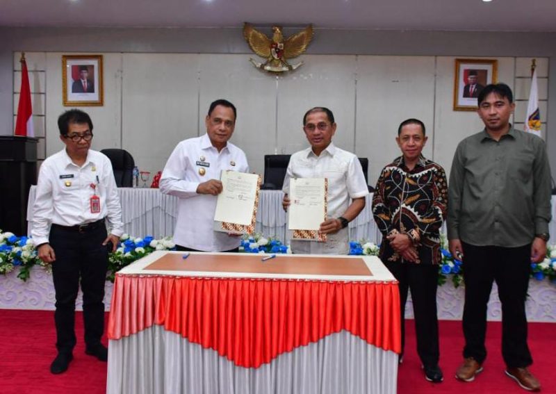 Pemerintah Daerah Kabupaten Pohuwato melakukan penandatanganan kesepakatan bersama dengan Pemerintah Provinsi Sulawesi Tengah, Rabu, (08/03/2023).
